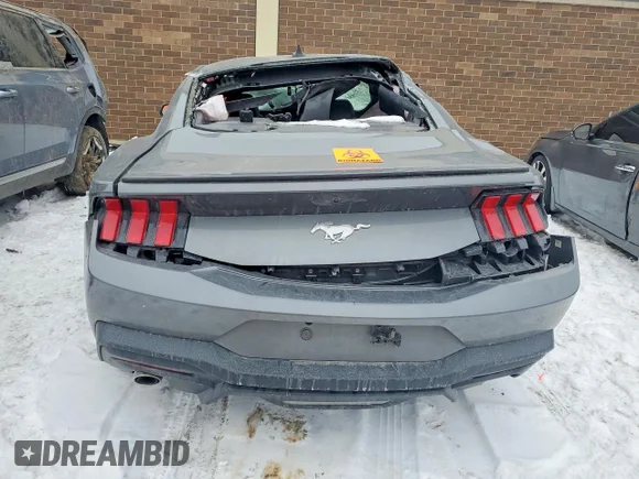 ✅ 2024 Ford Mustang EcoBoost Premium • VIN: 1FA6P8TH0R5120800 • Лот: 76428875. Опубликован ранее на Copart с пробегом Не указан. Бесплатный доступ к архиву аукционных продаж из США и подробный отчёт об истории автомобиля на DreamBid. Изображение 6.