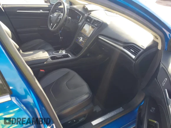 ✅ 2019 Ford Fusion Titanium • VIN: 3FA6P0SUXKR286857 • Lot: 44105072. Wystawiony na IAAI z przebiegiem 91 293 mil. Bezpłatny archiwum sprzedaży aukcyjnych z USA i szczegółowy raport historii pojazdu na DreamBid. Zdjęcie 5.