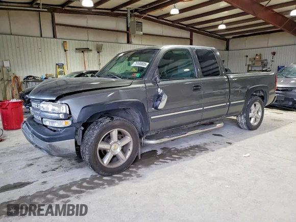 ✅ 2001 Chevrolet Silverado 1500 • VIN: 2GCEK19V811335145 • Lot: 75195805. Listed on Copart with 154,911 mi. Free auction sales archive from the USA and detailed vehicle history report at DreamBid. Image 1.