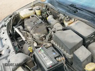 ✅ 2003 Ford Focus • VIN: 1FAHP34P33W336868 • Lot: 41571252. Wystawiony na IAAI z przebiegiem 200 277 mil. Bezpłatny archiwum sprzedaży aukcyjnych z USA i szczegółowy raport historii pojazdu na DreamBid. Zdjęcie 12.