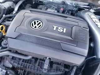 ✅ 2017 Volkswagen Golf GTI S • VIN: 3VW4T7AU2HM070186 • Lot: 89618125. Wystawiony na Copart z przebiegiem 95 324 mil. Bezpłatny archiwum sprzedaży aukcyjnych z USA i szczegółowy raport historii pojazdu na DreamBid. Zdjęcie 14.