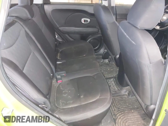 ✅ 2016 Kia Soul • VIN: KNDJN2A24G7827986 • Lot: 43802497. Wystawiony na IAAI z przebiegiem 185 000 mil. Bezpłatny archiwum sprzedaży aukcyjnych z USA i szczegółowy raport historii pojazdu na DreamBid. Zdjęcie 8.