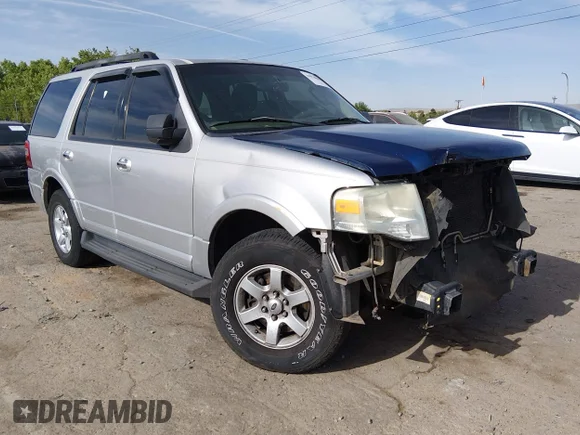 ✅ 2010 Ford Expedition SSV • VIN: 1FMJU1F57AEB60653 • Lot: 44974080. Wystawiony na IAAI z przebiegiem 219 401 mil. Bezpłatny archiwum sprzedaży aukcyjnych z USA i szczegółowy raport historii pojazdu na DreamBid. Zdjęcie 1.