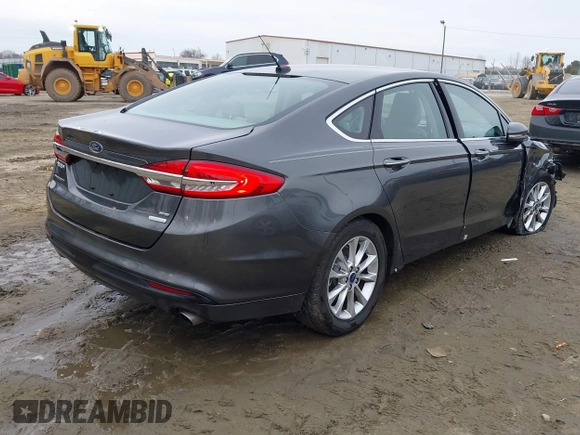 ✅ 2017 Ford Fusion SE • VIN: 3FA6P0HD8HR115847 • Lot: 44266689. Wystawiony na IAAI z przebiegiem 125 741 mil. Bezpłatny archiwum sprzedaży aukcyjnych z USA i szczegółowy raport historii pojazdu na DreamBid. Zdjęcie 4.