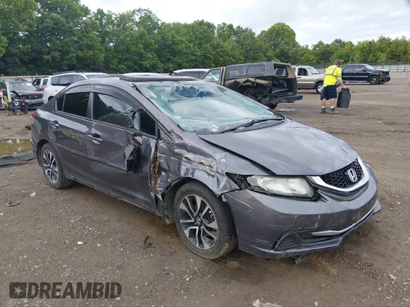 ✅ 2015 Honda Civic EX • VIN: 19XFB2F82FE067647 • Lot: 45185584. Wystawiony na IAAI z przebiegiem 197 327 mil. Bezpłatny archiwum sprzedaży aukcyjnych z USA i szczegółowy raport historii pojazdu na DreamBid. Zdjęcie 1.