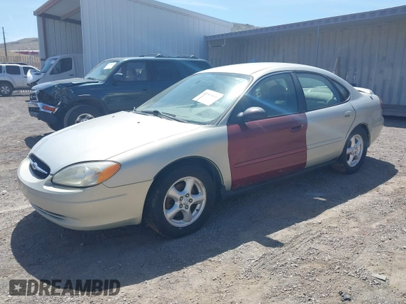✅ 2003 Ford Taurus • VIN: 1FAHP55U53G240184 • Lot: 41969440. Wystawiony na IAAI z przebiegiem 273 260 mil. Bezpłatny archiwum sprzedaży aukcyjnych z USA i szczegółowy raport historii pojazdu na DreamBid. Zdjęcie 2.