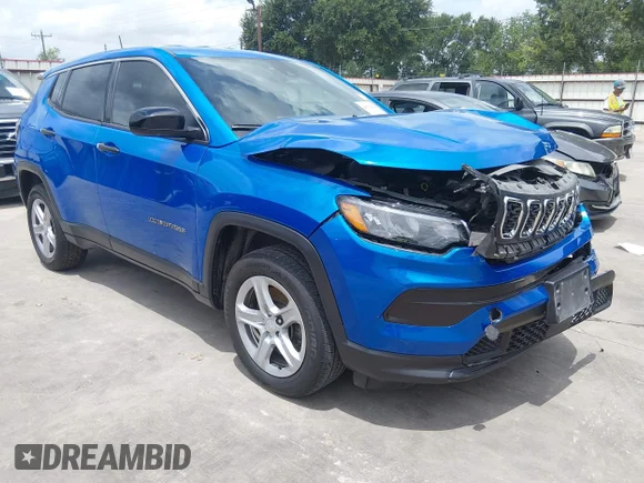 ✅ 2024 Jeep Compass Sport • VIN: 3C4NJDAN4RT122249 • Lot: 45179588. Wystawiony na IAAI z przebiegiem 131 696 mil. Bezpłatny archiwum sprzedaży aukcyjnych z USA i szczegółowy raport historii pojazdu na DreamBid. Zdjęcie 1.