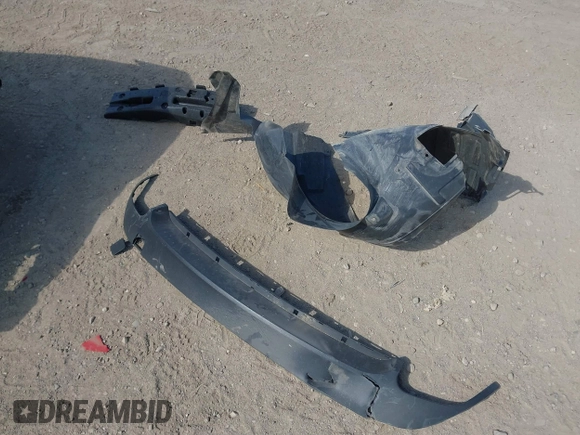 ✅ 2014 Mercedes-Benz CLA 250 • VIN: WDDSJ4EB0EN056804 • Lot: 44875759. Wystawiony na IAAI z przebiegiem 68 558 mil. Bezpłatny archiwum sprzedaży aukcyjnych z USA i szczegółowy raport historii pojazdu na DreamBid. Zdjęcie 12.