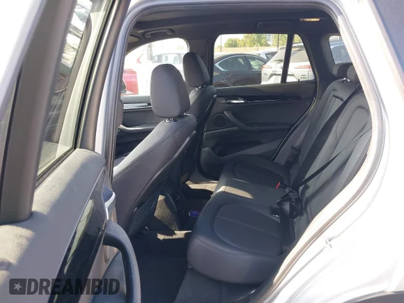 ✅ 2019 BMW X1 xDrive28i • VIN: WBXHT3C56K5L38658 • Лот: 42496734. Опубликован ранее на IAAI с пробегом 49 373 миль. Бесплатный доступ к архиву аукционных продаж из США и подробный отчёт об истории автомобиля на DreamBid. Изображение 8.