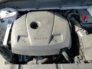 ✅ 2018 Volvo XC60 Momentum • VIN: LYVA22RKXJB116972 • Lot: 54307895. Listed on Copart with 81,115 mi. Free auction sales archive from the USA and detailed vehicle history report at DreamBid. Image 14.