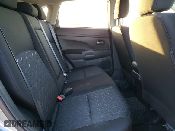✅ 2021 Mitsubishi Outlander ES • VIN: JA4APUAU2MU034734 • Lot: 46592253. Wystawiony na Copart z przebiegiem 20 725 mil. Bezpłatny archiwum sprzedaży aukcyjnych z USA i szczegółowy raport historii pojazdu na DreamBid. Zdjęcie 11.