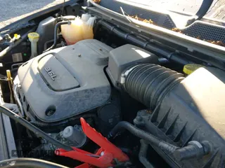 ✅ 2021 Chrysler Pacifica Limited • VIN: 2C4RC3GGXMR536629 • Lot: 43665042. Wystawiony na IAAI z przebiegiem 106 829 mil. Bezpłatny archiwum sprzedaży aukcyjnych z USA i szczegółowy raport historii pojazdu na DreamBid. Zdjęcie 18.