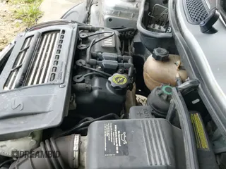 ✅ 2006 MINI Convertible S • VIN: WMWRH33556TL93023 • Лот: 42744691. Опубликован ранее на IAAI с пробегом 128 192 миль. Бесплатный доступ к архиву аукционных продаж из США и подробный отчёт об истории автомобиля на DreamBid. Изображение 12.