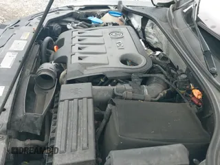 ✅ 2013 Volkswagen Passat SE • VIN: 1VWBN7A3XDC014050 • Lot: 42675616. Wystawiony na IAAI z przebiegiem 130 135 mil. Bezpłatny archiwum sprzedaży aukcyjnych z USA i szczegółowy raport historii pojazdu na DreamBid. Zdjęcie 19.