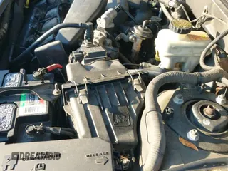 ✅ 2005 Mercury Mariner Luxury • VIN: 4M2YU56155DJ31732 • Lot: 43394091. Wystawiony na IAAI z przebiegiem 235 776 mil. Bezpłatny archiwum sprzedaży aukcyjnych z USA i szczegółowy raport historii pojazdu na DreamBid. Zdjęcie 13.