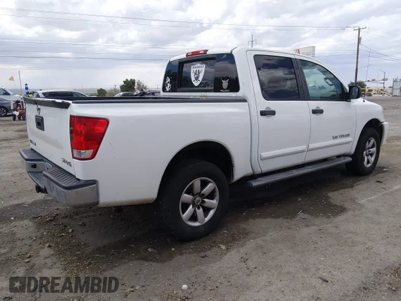 ✅ 2013 Nissan Titan S • VIN: 1N6AA0EJ1DN302857 • Lot: 45492588. Wystawiony na IAAI z przebiegiem 167 980 mil. Bezpłatny archiwum sprzedaży aukcyjnych z USA i szczegółowy raport historii pojazdu na DreamBid. Zdjęcie 4.