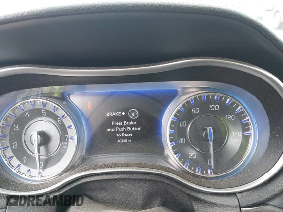 ✅ 2016 Chrysler 300 Anniversary Edition • VIN: 2C3CCAAGXGH358366 • Lot: 43448691. Wystawiony na IAAI z przebiegiem 40 349 mil. Bezpłatny archiwum sprzedaży aukcyjnych z USA i szczegółowy raport historii pojazdu na DreamBid. Zdjęcie 7.