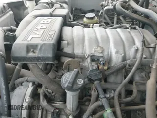 ✅ 2004 Toyota Sequoia Limited • VIN: 5TDZT38A44S231628 • Лот: 43704708. Опубликован ранее на IAAI с пробегом 175 281 миль. Бесплатный доступ к архиву аукционных продаж из США и подробный отчёт об истории автомобиля на DreamBid. Изображение 19.