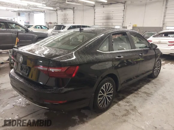 ✅ 2020 Volkswagen Jetta S • VIN: 3VWC57BU9LM088195 • Lot: 45037873. Wystawiony na IAAI z przebiegiem 76 335 mil. Bezpłatny archiwum sprzedaży aukcyjnych z USA i szczegółowy raport historii pojazdu na DreamBid. Zdjęcie 4.