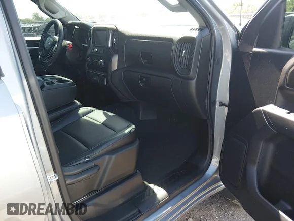 ✅ 2025 Chevrolet Silverado 1500 Custom Trail Boss • VIN: 3GCPKCEK9SG324177 • Lot: 44924468. Wystawiony na IAAI z przebiegiem 27 771 mil. Bezpłatny archiwum sprzedaży aukcyjnych z USA i szczegółowy raport historii pojazdu na DreamBid. Zdjęcie 5.