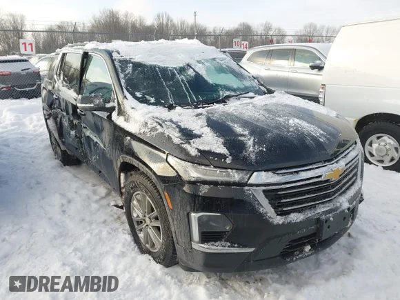 ✅ 2022 Chevrolet Traverse LT Cloth • VIN: 1GNEVGKW8NJ122793 • Lot: 44318689. Wystawiony na IAAI z przebiegiem 64 465 mil. Bezpłatny archiwum sprzedaży aukcyjnych z USA i szczegółowy raport historii pojazdu na DreamBid. Zdjęcie 1.