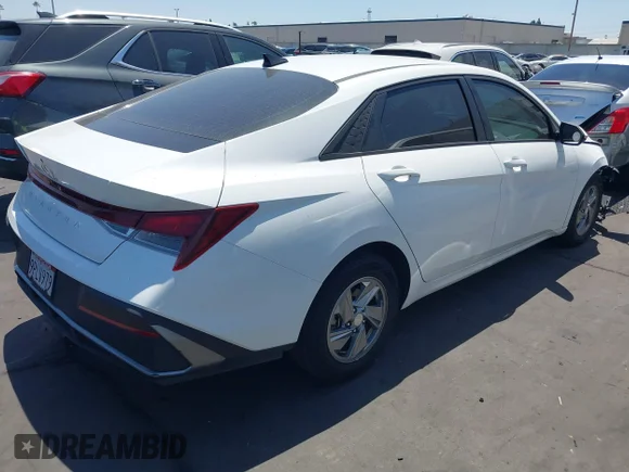 ✅ 2025 Hyundai Elantra SE • VIN: KMHLL4DG4SU862065 • Лот: 45178066. Опубликован ранее на IAAI с пробегом 6 581 миль. Бесплатный доступ к архиву аукционных продаж из США и подробный отчёт об истории автомобиля на DreamBid. Изображение 4.
