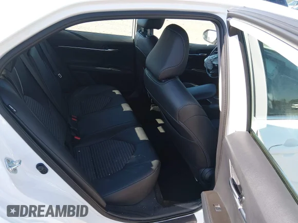✅ 2024 Toyota Camry SE • VIN: 4T1G11AK3RU857061 • Lot: 45024771. Wystawiony na IAAI z przebiegiem 57 180 mil. Bezpłatny archiwum sprzedaży aukcyjnych z USA i szczegółowy raport historii pojazdu na DreamBid. Zdjęcie 8.
