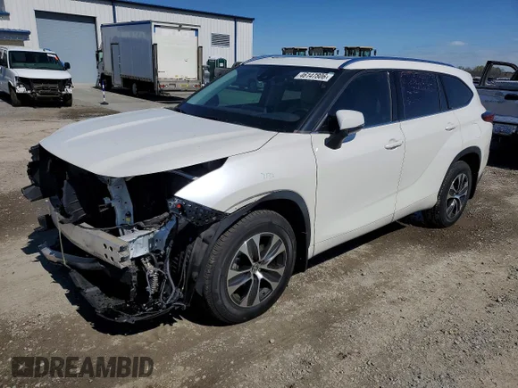 ✅ 2020 Toyota Highlander XLE • VIN: 5TDGZRBH9LS041207 • Lot: 46147806. Wystawiony na Copart z przebiegiem 97 739 mil. Bezpłatny archiwum sprzedaży aukcyjnych z USA i szczegółowy raport historii pojazdu na DreamBid. Zdjęcie 1.