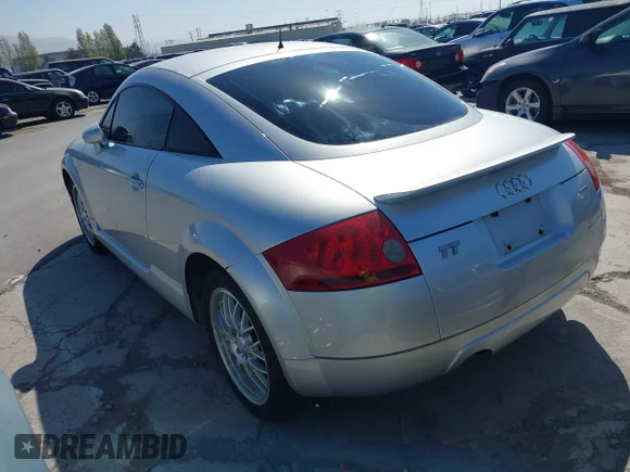 ✅ 2000 Audi TT • VIN: TRUUC28N5Y1052451 • Lot: 43242021. Wystawiony na IAAI z przebiegiem 141 182 mil. Bezpłatny archiwum sprzedaży aukcyjnych z USA i szczegółowy raport historii pojazdu na DreamBid. Zdjęcie 3.