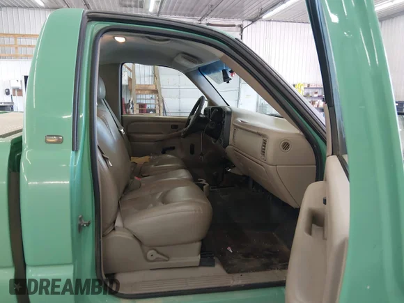 ✅ 2003 Chevrolet Silverado 1500 Work Truck • VIN: 1GCEK14VX3Z293353 • Lot: 45123904. Wystawiony na IAAI z przebiegiem Nie podano. Bezpłatny archiwum sprzedaży aukcyjnych z USA i szczegółowy raport historii pojazdu na DreamBid. Zdjęcie 5.