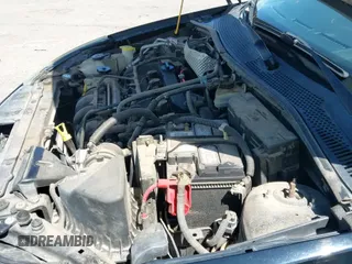 ✅ 2010 Ford Focus SES • VIN: 1FAHP3DN6AW189909 • Lot: 42588042. Wystawiony na IAAI z przebiegiem 146 891 mil. Bezpłatny archiwum sprzedaży aukcyjnych z USA i szczegółowy raport historii pojazdu na DreamBid. Zdjęcie 14.