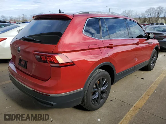 ✅ 2022 Volkswagen Tiguan SE • VIN: 3VV3B7AX3NM061926 • Лот: 43636543. Опубліковано раніше на Copart з пробігом 13 745 миль. Безкоштовний доступ до архіву аукціонних продажів зі США та докладний звіт про історію автомобіля на DreamBid. Зображення 3.