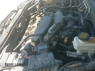 ✅ 2006 Ford Escape XLT • VIN: 1FMCU03156KC06607 • Lot: 42564636. Listed on IAAI with 183,896 mi. Free auction sales archive from the USA and detailed vehicle history report at DreamBid. Image 12.