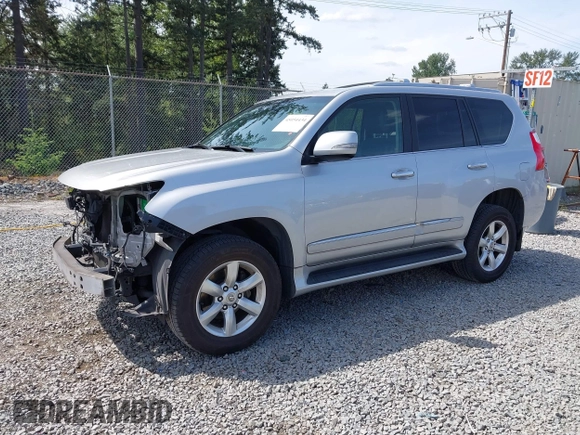 ✅ 2011 Lexus GX 460 Premium • VIN: JTJJM7FX8B5031523 • Lot: 45054434. Wystawiony na IAAI z przebiegiem 89 739 mil. Bezpłatny archiwum sprzedaży aukcyjnych z USA i szczegółowy raport historii pojazdu na DreamBid. Zdjęcie 2.