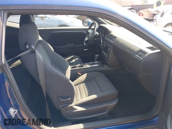 ✅ 2010 Dodge Challenger SE • VIN: 2B3CJ4DV3AH133549 • Lot: 41714980. Wystawiony na IAAI z przebiegiem 157 743 mil. Bezpłatny archiwum sprzedaży aukcyjnych z USA i szczegółowy raport historii pojazdu na DreamBid. Zdjęcie 5.