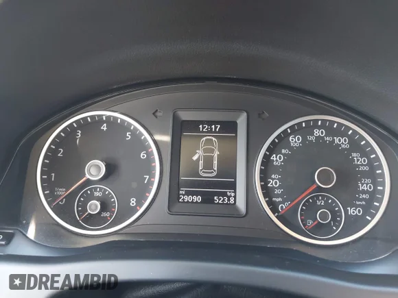 ✅ 2018 Volkswagen Tiguan • VIN: WVGAV7AX3JK005057 • Lot: 43585280. Wystawiony na IAAI z przebiegiem 29 090 mil. Bezpłatny archiwum sprzedaży aukcyjnych z USA i szczegółowy raport historii pojazdu na DreamBid. Zdjęcie 7.