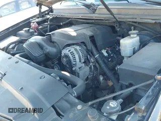 ✅ 2011 Chevrolet Tahoe LTZ • VIN: 1GNSCCE04BR299119 • Лот: 43595489. Опубликован ранее на IAAI с пробегом 215 982 миль. Бесплатный доступ к архиву аукционных продаж из США и подробный отчёт об истории автомобиля на DreamBid. Изображение 20.