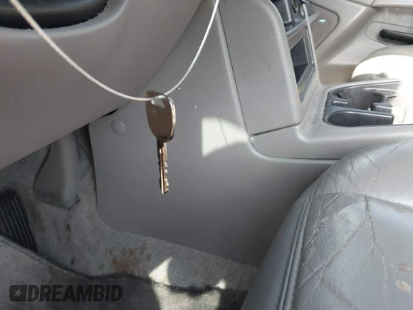 ✅ 2004 GMC Yukon XL SLE • VIN: 3GKEC16Z44G100925 • Лот: 42220291. Опубликован ранее на IAAI с пробегом 193 035 миль. Бесплатный доступ к архиву аукционных продаж из США и подробный отчёт об истории автомобиля на DreamBid. Изображение 11.