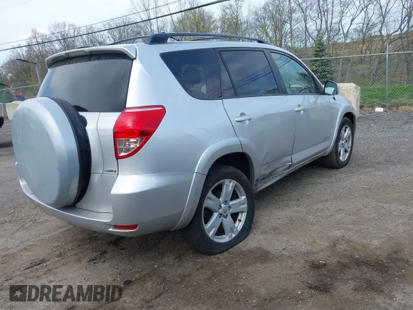 ✅ 2006 Toyota RAV4 Sport • VIN: JTMBK32V165008889 • Lot: 44962069. Wystawiony na IAAI z przebiegiem 241 460 mil. Bezpłatny archiwum sprzedaży aukcyjnych z USA i szczegółowy raport historii pojazdu na DreamBid. Zdjęcie 4.