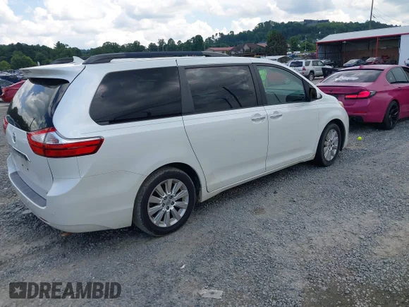✅ 2016 Toyota Sienna XLE • VIN: 5TDYK3DC0GS721350 • Лот: 42887718. Опубліковано раніше на IAAI з пробігом 180 599 миль. Безкоштовний доступ до архіву аукціонних продажів зі США та докладний звіт про історію автомобіля на DreamBid. Зображення 4.