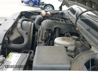 ✅ 2003 GMC Yukon XL SLT • VIN: 1GKFK16Z83J245146 • Lot: 42384337. Listed on IAAI with 263,521 mi. Free auction sales archive from the USA and detailed vehicle history report at DreamBid. Image 16.