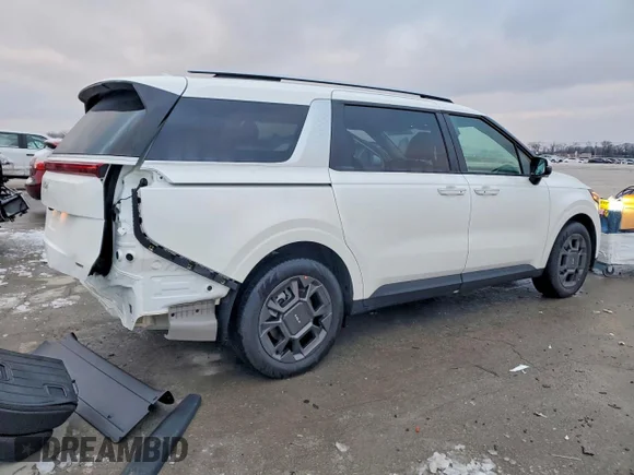✅ 2026 Kia Carnival EX • VIN: KNDNC5KA2T6122893 • Lot: 75008095. Wystawiony na Copart z przebiegiem 963 mil. Bezpłatny archiwum sprzedaży aukcyjnych z USA i szczegółowy raport historii pojazdu na DreamBid. Zdjęcie 3.