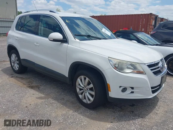 ✅ 2011 Volkswagen Tiguan S • VIN: WVGAV7AX9BW505797 • Лот: 45030574. Опубликован ранее на IAAI с пробегом 137 163 миль. Бесплатный доступ к архиву аукционных продаж из США и подробный отчёт об истории автомобиля на DreamBid. Изображение 1.