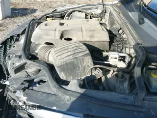 ✅ 2014 Jeep Grand Cherokee Overland • VIN: 1C4RJFCG4EC171730 • Lot: 43590555. Wystawiony na IAAI z przebiegiem 234 161 mil. Bezpłatny archiwum sprzedaży aukcyjnych z USA i szczegółowy raport historii pojazdu na DreamBid. Zdjęcie 19.