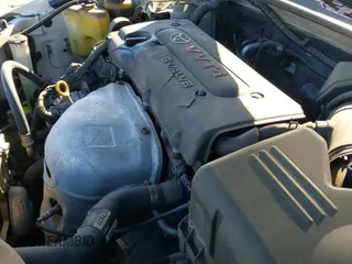 ✅ 2002 Toyota Camry LE • VIN: JTDBE32K520130661 • Lot: 43641183. Wystawiony na IAAI z przebiegiem 244 149 mil. Bezpłatny archiwum sprzedaży aukcyjnych z USA i szczegółowy raport historii pojazdu na DreamBid. Zdjęcie 20.