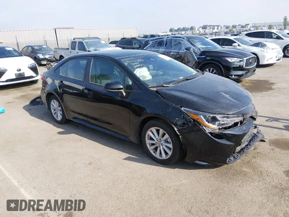 ✅ 2025 Toyota Corolla LE • VIN: 5YFB4MDE5SP353207 • Lot: 45251144. Wystawiony na IAAI z przebiegiem 7 923 mil. Bezpłatny archiwum sprzedaży aukcyjnych z USA i szczegółowy raport historii pojazdu na DreamBid. Zdjęcie 1.