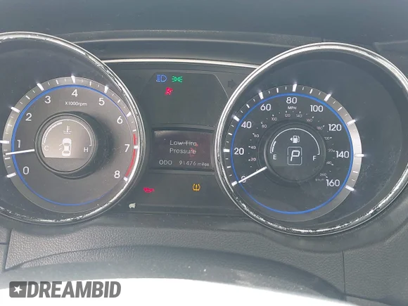 ✅ 2013 Hyundai Sonata Limited • VIN: 5NPEC4AC0DH796173 • Lot: 44615066. Wystawiony na IAAI z przebiegiem 91 476 mil. Bezpłatny archiwum sprzedaży aukcyjnych z USA i szczegółowy raport historii pojazdu na DreamBid. Zdjęcie 7.