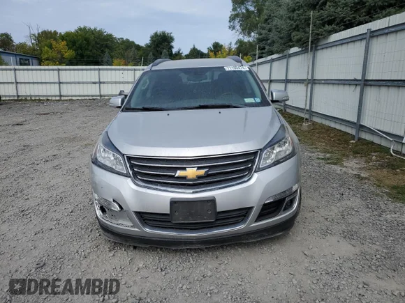 ✅ 2017 Chevrolet Traverse LT • VIN: 1GNKVHKD0HJ280525 • Lot: 71160474. Wystawiony na Copart z przebiegiem 85 109 mil. Bezpłatny archiwum sprzedaży aukcyjnych z USA i szczegółowy raport historii pojazdu na DreamBid. Zdjęcie 5.