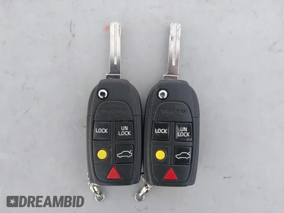 ✅ 2006 Volvo V70 R • VIN: YV1SJ527X62589658 • Лот: 43712380. Опубликован ранее на IAAI с пробегом 37 333 миль. Бесплатный доступ к архиву аукционных продаж из США и подробный отчёт об истории автомобиля на DreamBid. Изображение 11.