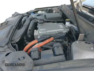 ✅ 2018 Lincoln MKZ Hybrid Reserve • VIN: 3LN6L5MU8JR618501 • Lot: 42820826. Listed on IAAI with 48,726 mi. Free auction sales archive from the USA and detailed vehicle history report at DreamBid. Image 19.